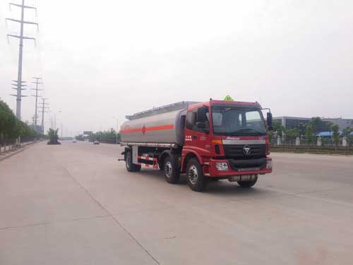 楚飛牌CLQ5250GYY5BJ型運(yùn)油車(chē)